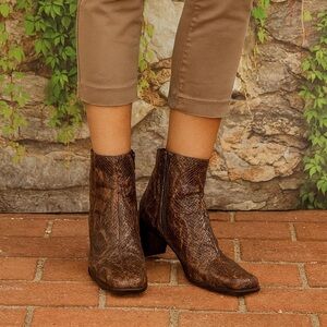 VIA SPIGA Reptile Leather Square Toe Ankle Boots, 6M